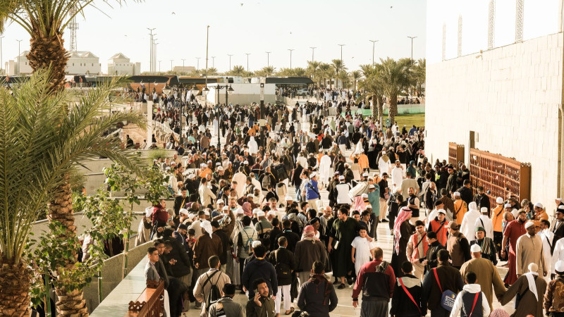 كيف تختار شركة تصوير وتغطية فعالية في الرياض؟