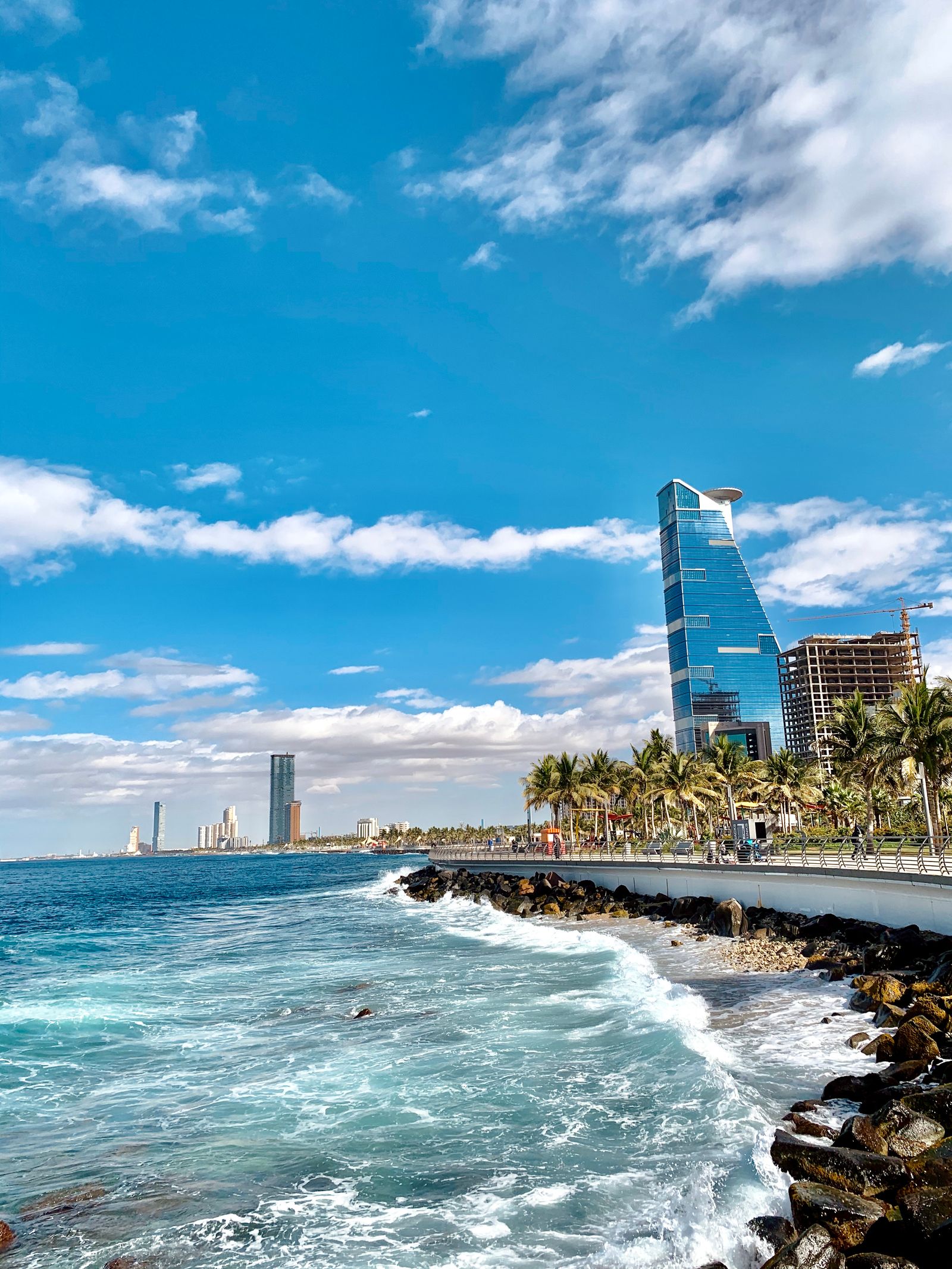 كورنيش جدة وواجهتها البحرية في المملكة العربية السعودية