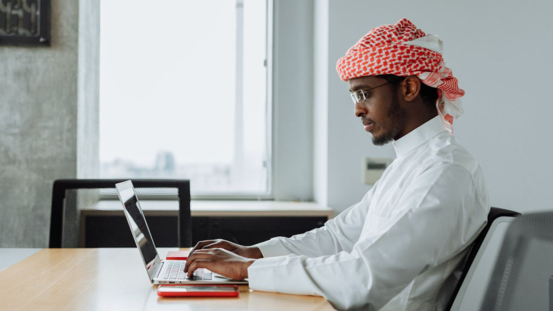 كيف تراقب الشبكة وتكتشف الأعطال قبل الانقطاع؟